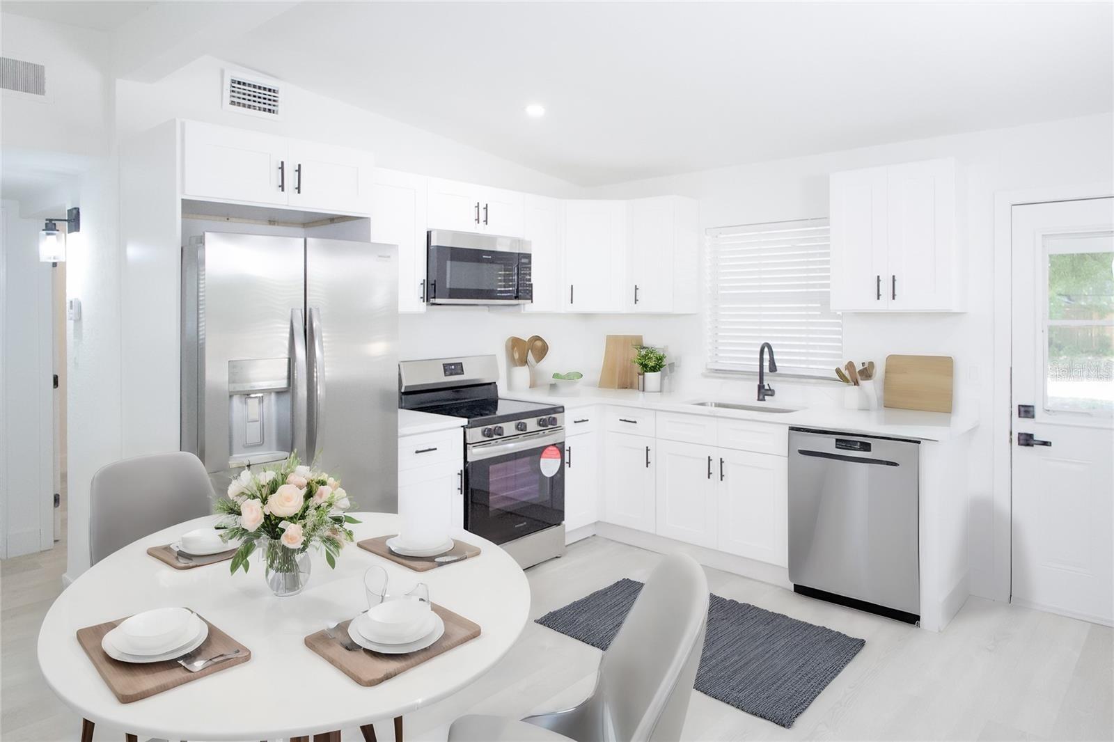 9001 82nd, Seminole, FL 33777