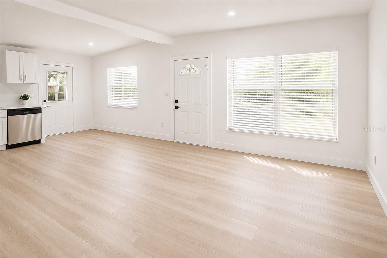 9001 82nd, Seminole, FL 33777
