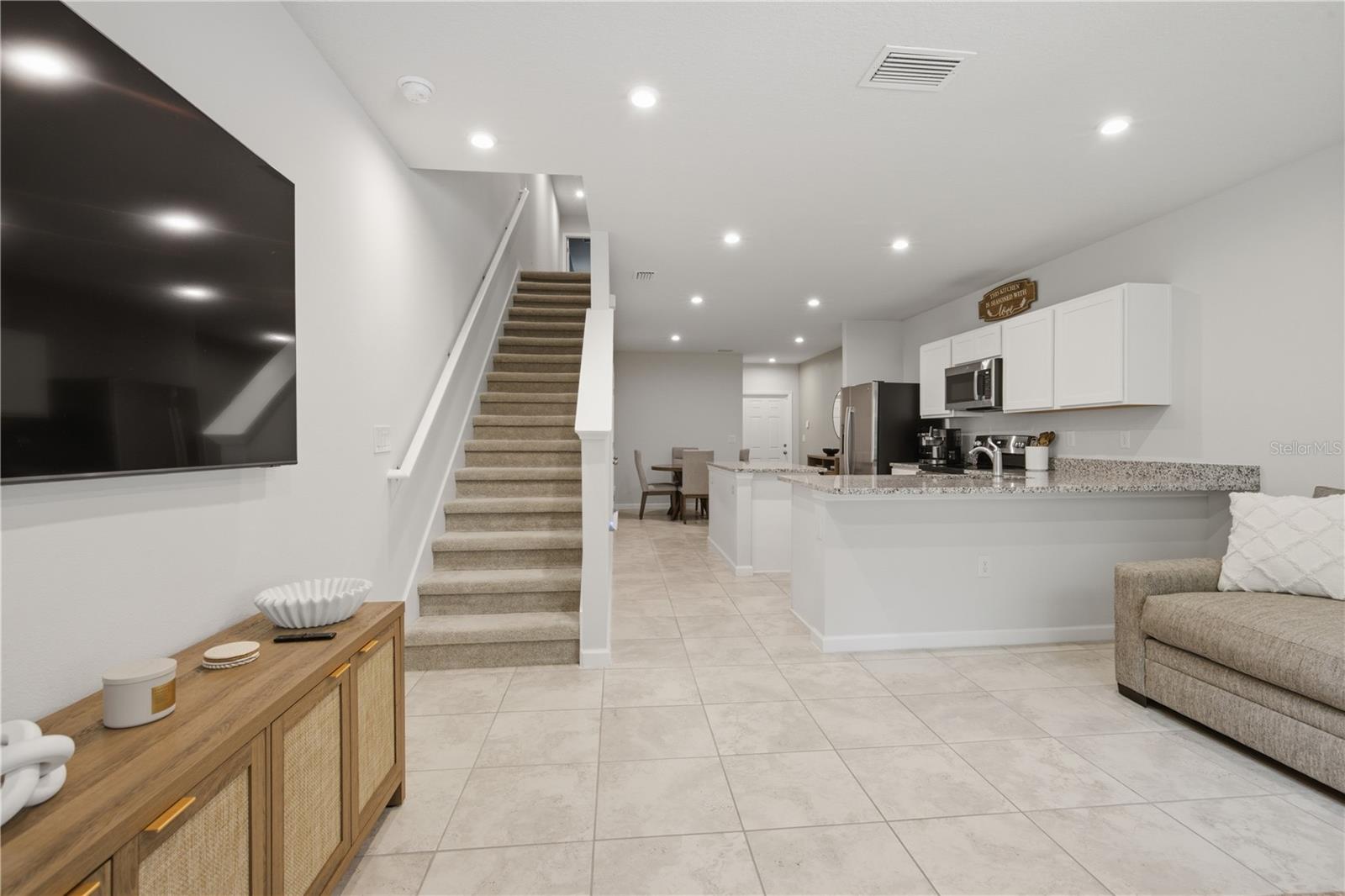 12126 Grizzly, New Port Richey, FL 34654