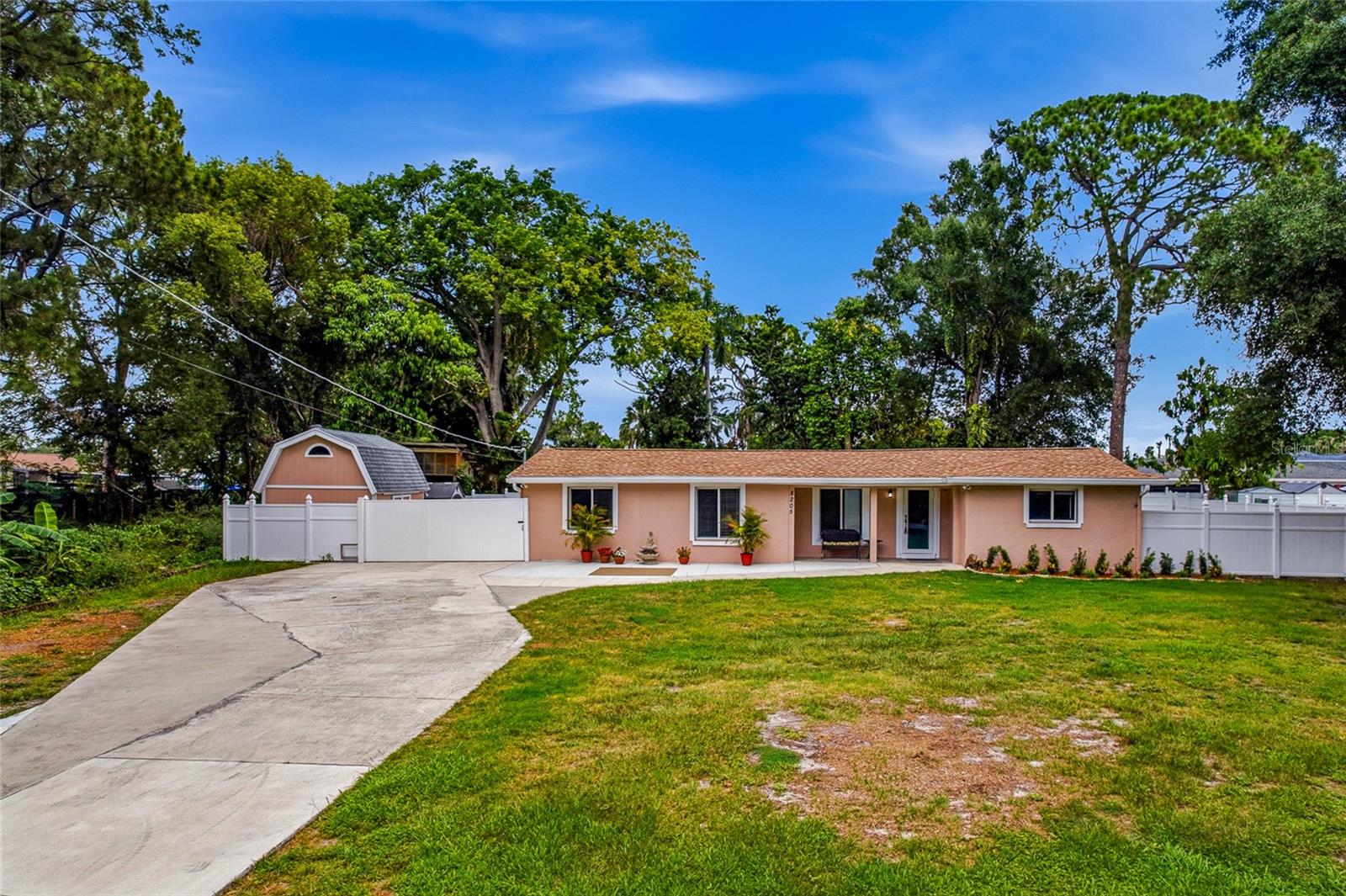 8205 Westridge, Tampa, FL 33615
