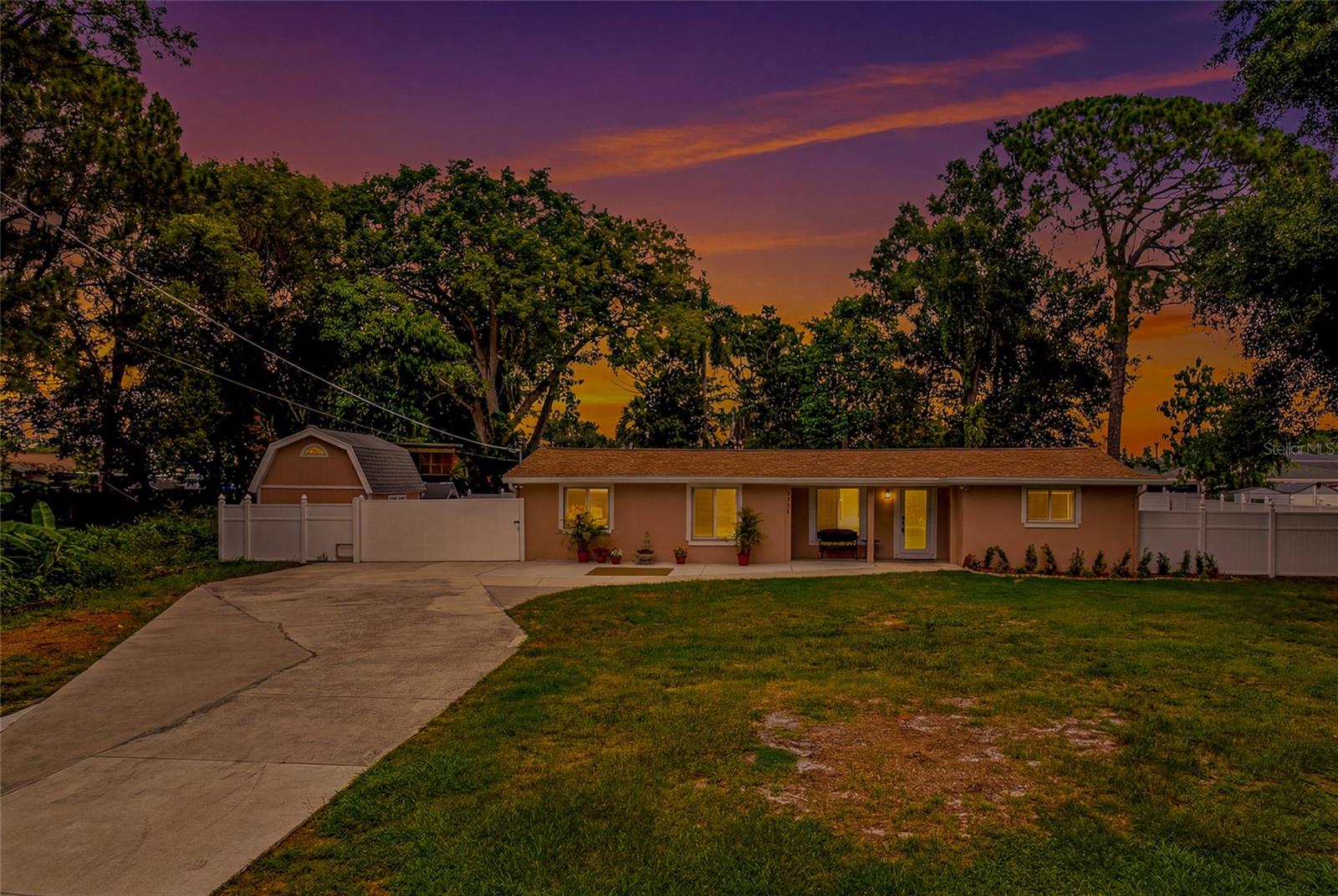 8205 Westridge, Tampa, FL 33615