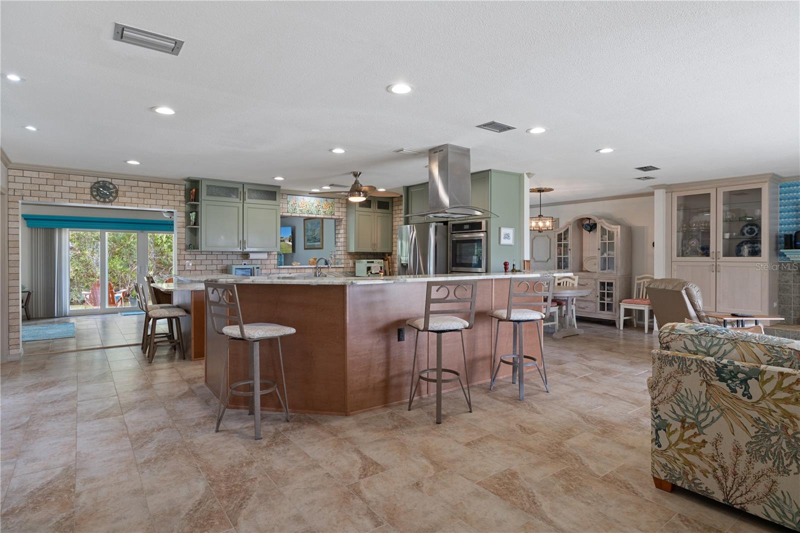 2160 Watersedge, Crystal River, FL 34429