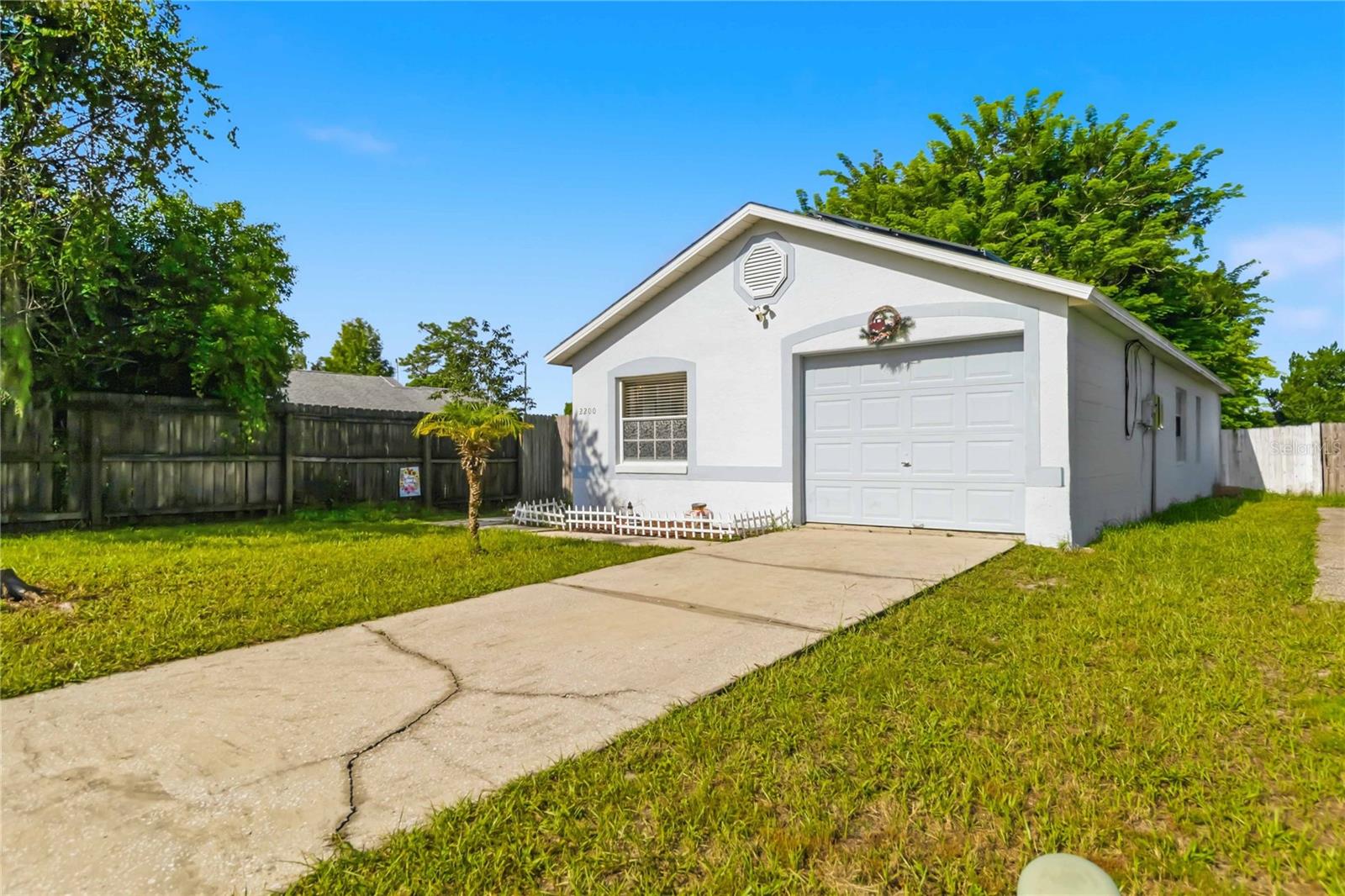 2200 Rose Brook, Orlando, FL 32817