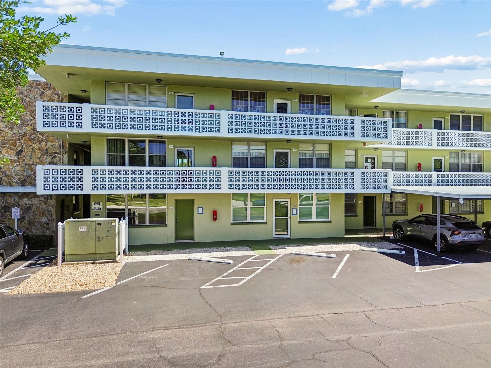 4705 1st Unit 138, St Petersburg, FL 33703