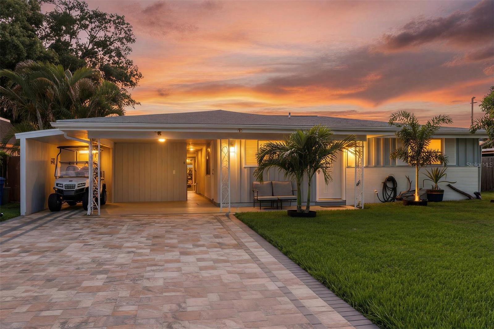 96 New York, Dunedin, FL 34698