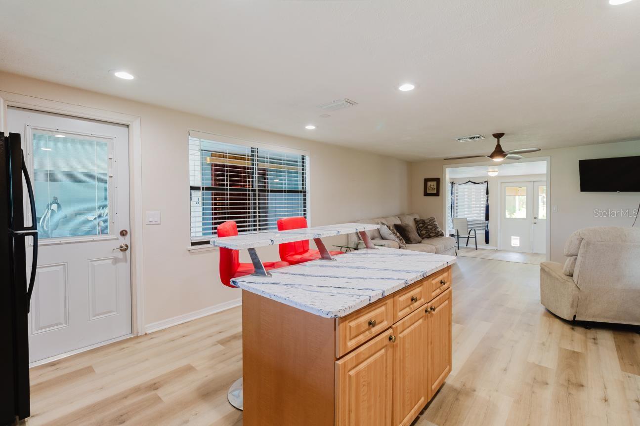 96 New York, Dunedin, FL 34698