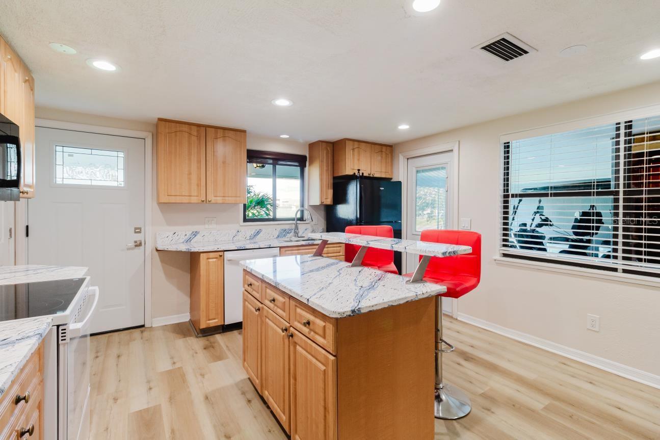96 New York, Dunedin, FL 34698