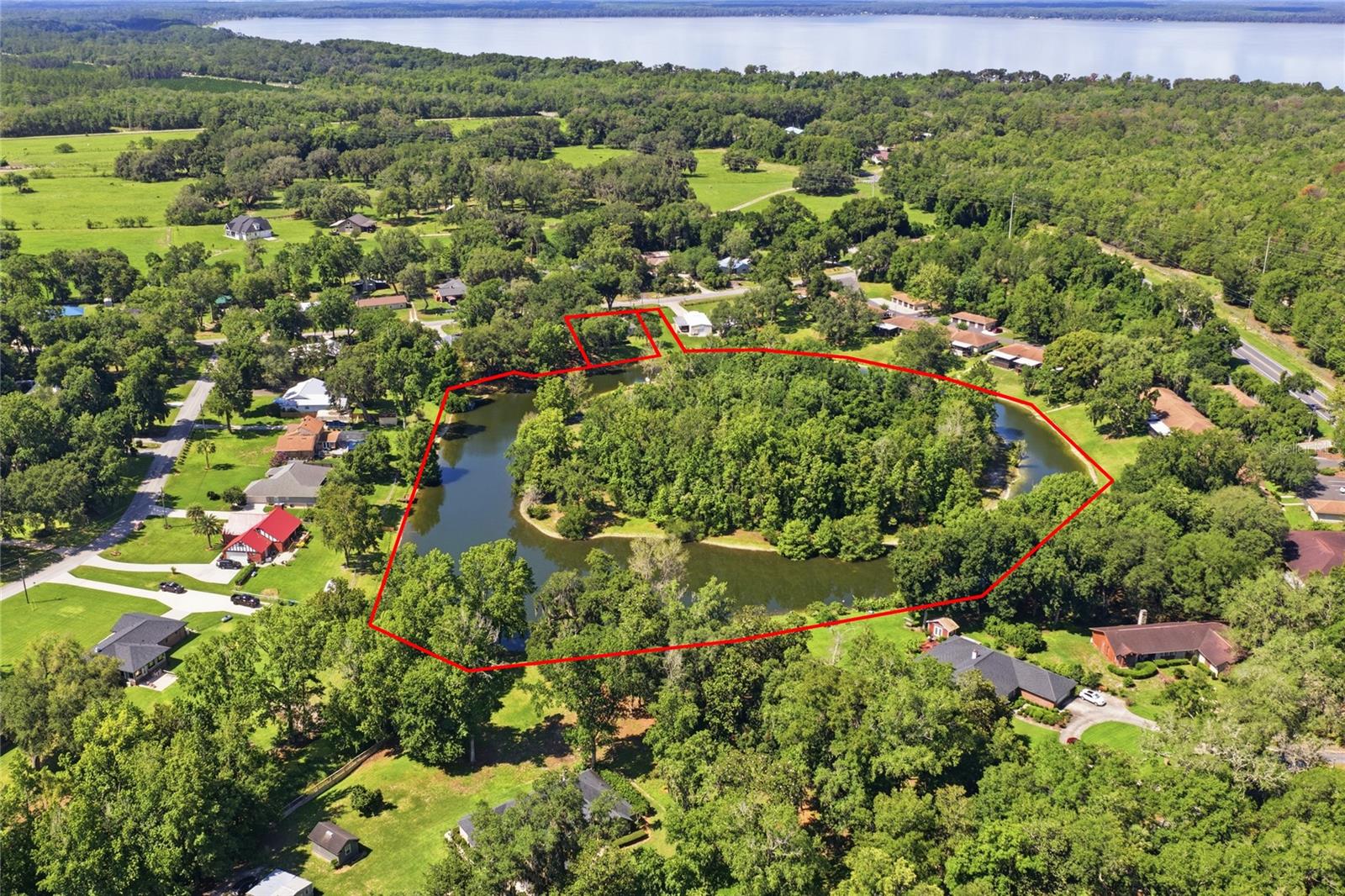 561 28th, Melrose, FL 32666