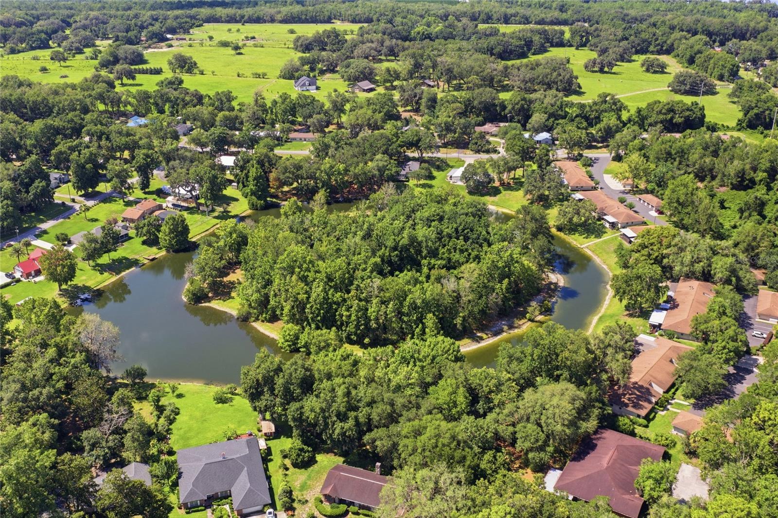 561 28th, Melrose, FL 32666