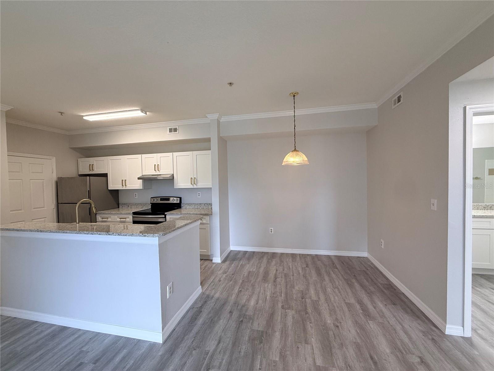 5618 Pinnacle Heights Unit 305, Tampa, FL 33624
