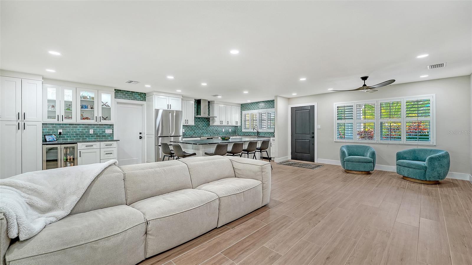 602 Buttonwood, Longboat Key, FL 34228