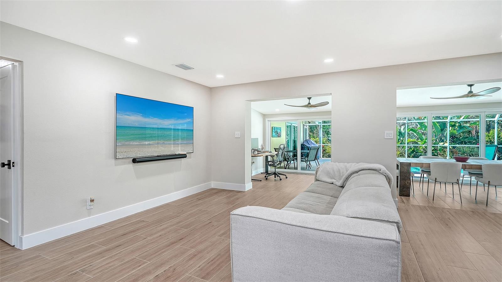 602 Buttonwood, Longboat Key, FL 34228