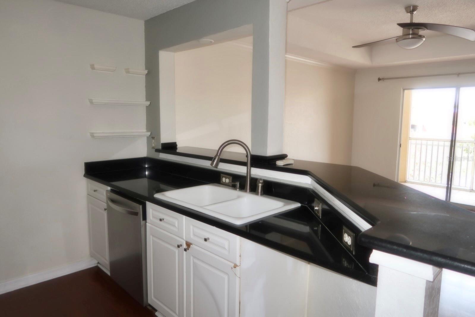 18001 Richmond Place Unit 533, Tampa, FL 33647