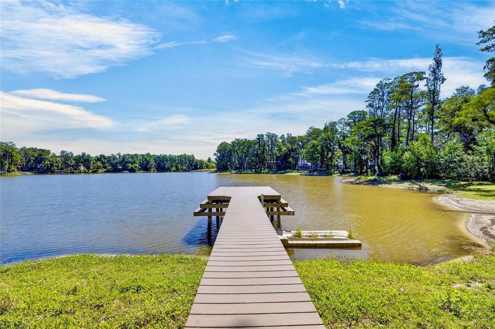 17309 Linda Vista, Lutz, FL 33548