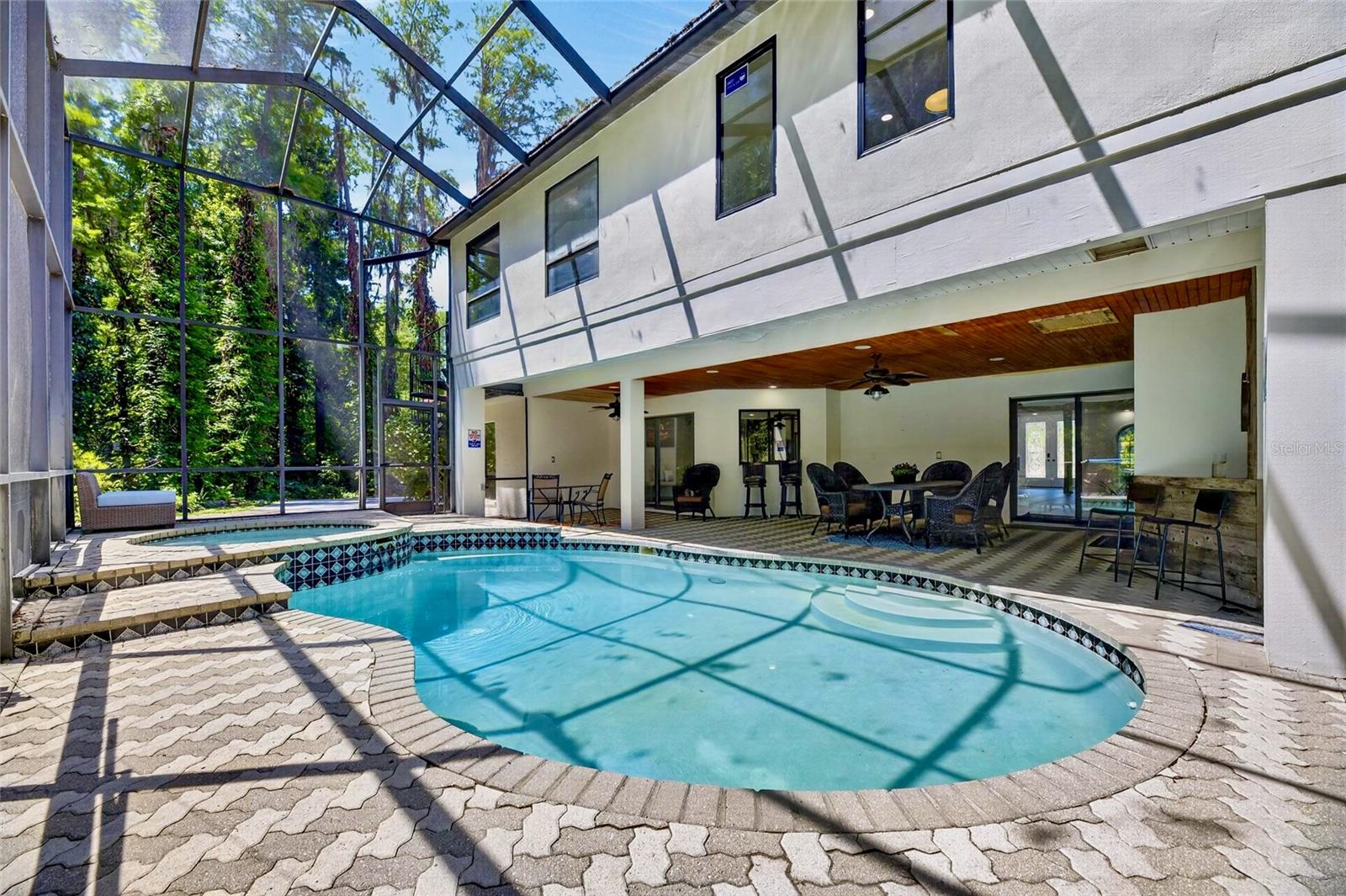 17309 Linda Vista, Lutz, FL 33548
