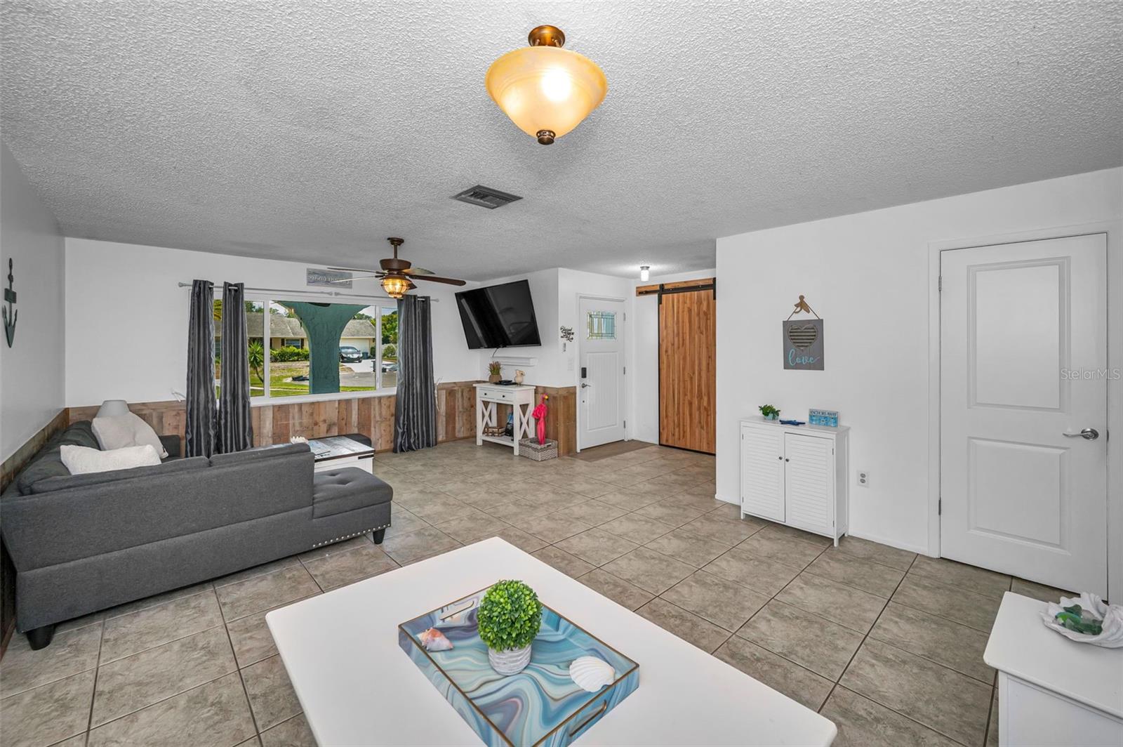 505 Whispering Oak, Tarpon Springs, FL 34689