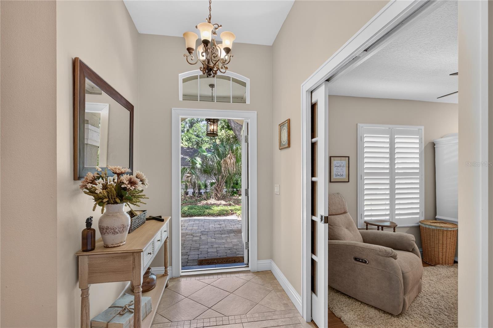 16720 Beauclaire Ct, Tavares, FL 32778