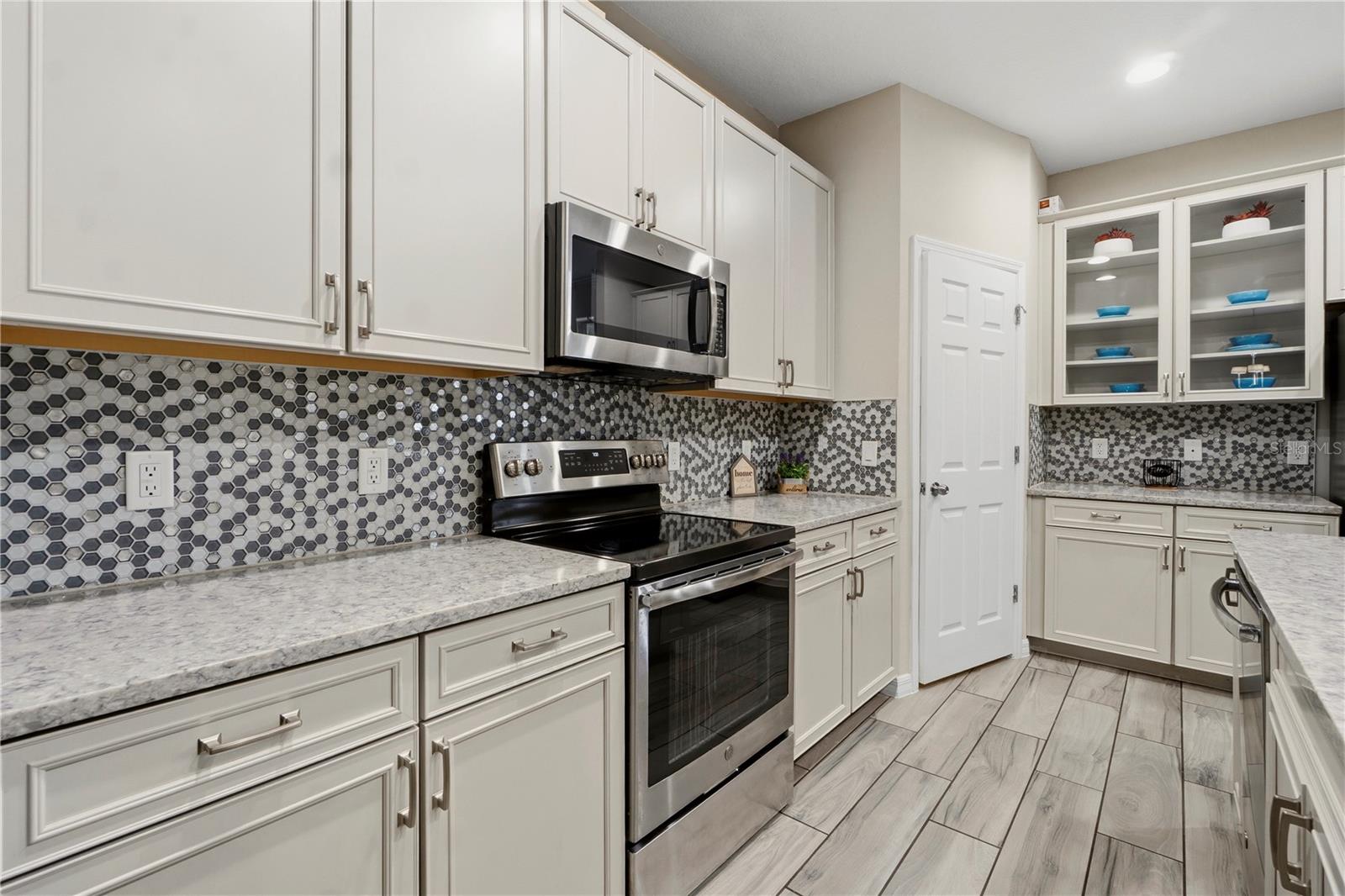 205 Aberdeen, Davenport, FL 33896