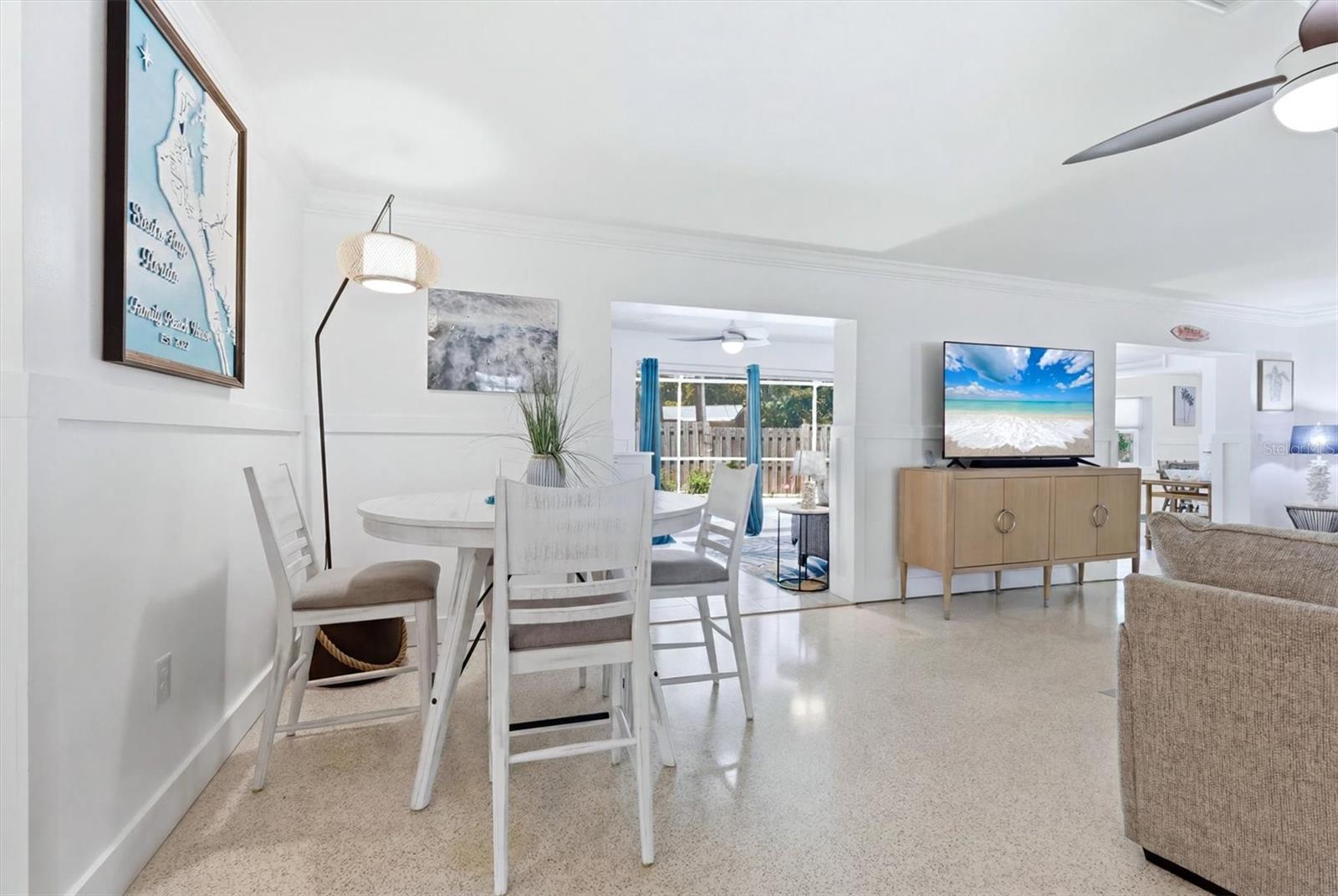 5128 Oxford, Sarasota, FL 34242
