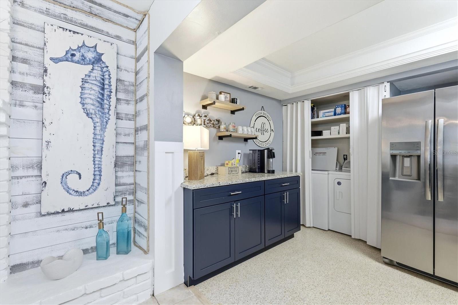 5128 Oxford, Sarasota, FL 34242