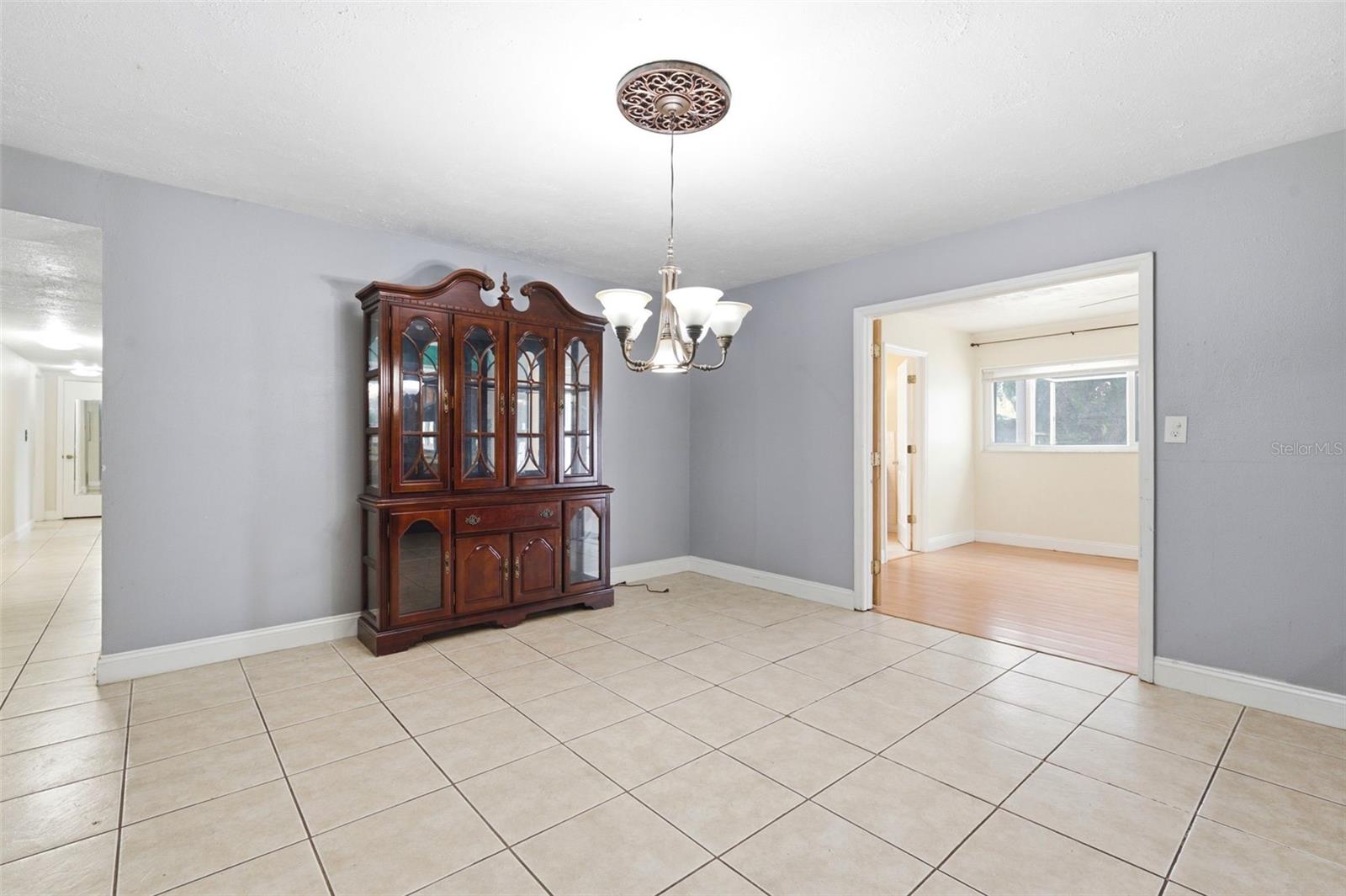 1606 Lark, Brandon, FL 33510