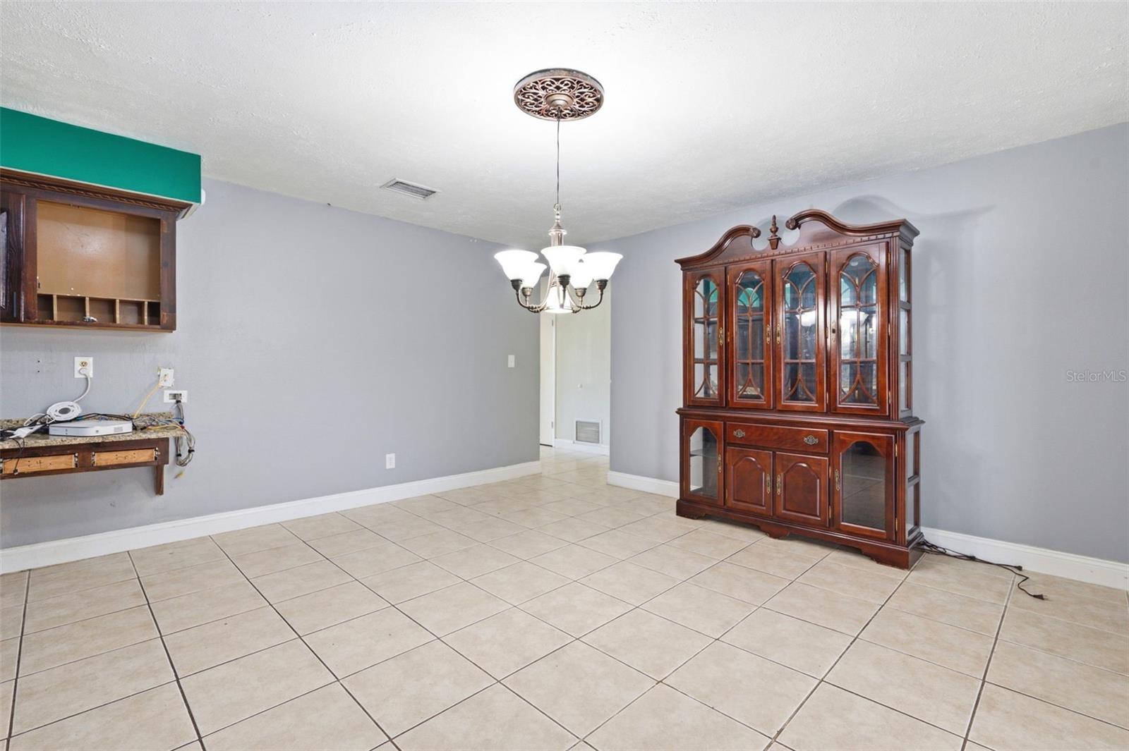 1606 Lark, Brandon, FL 33510