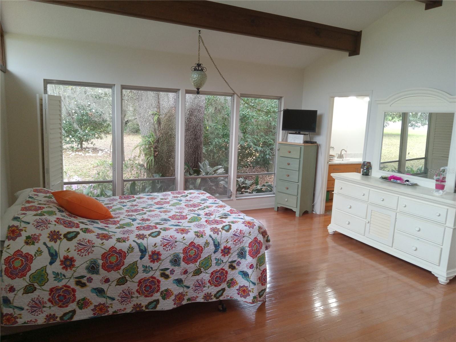 8136 5th, Gainesville, FL 32607