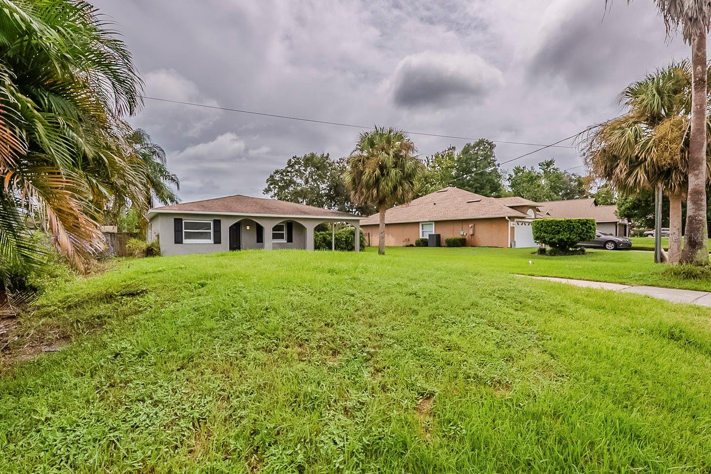 28042 Lois, Tavares, FL 32778