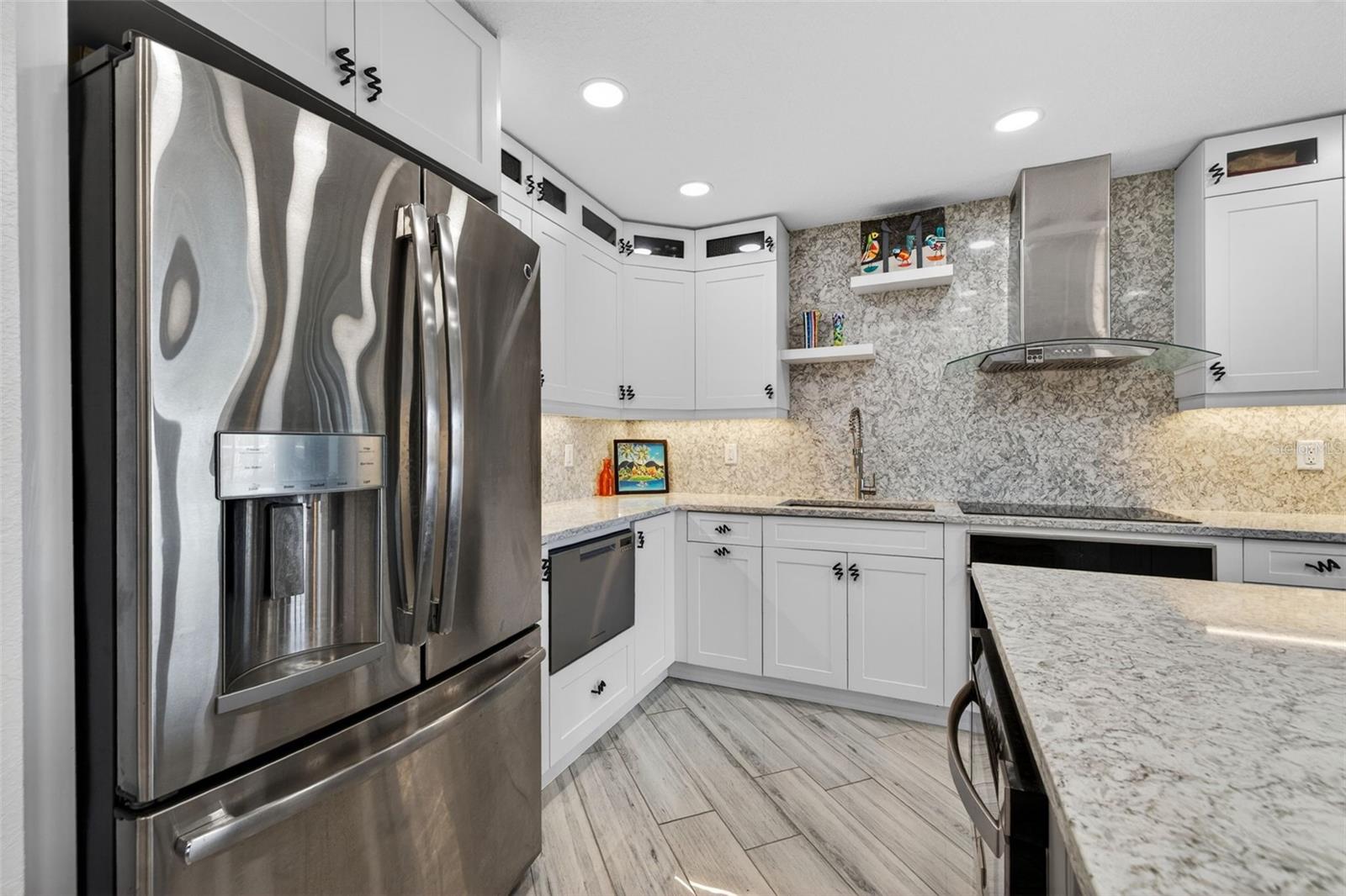 4900 Brittany Unit 409, St Petersburg, FL 33715