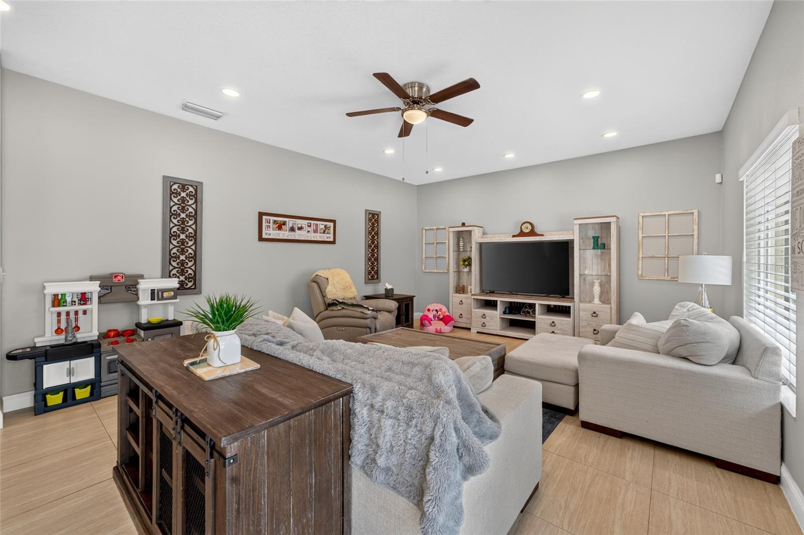 26943 Coral Springs, Wesley Chapel, FL 33544