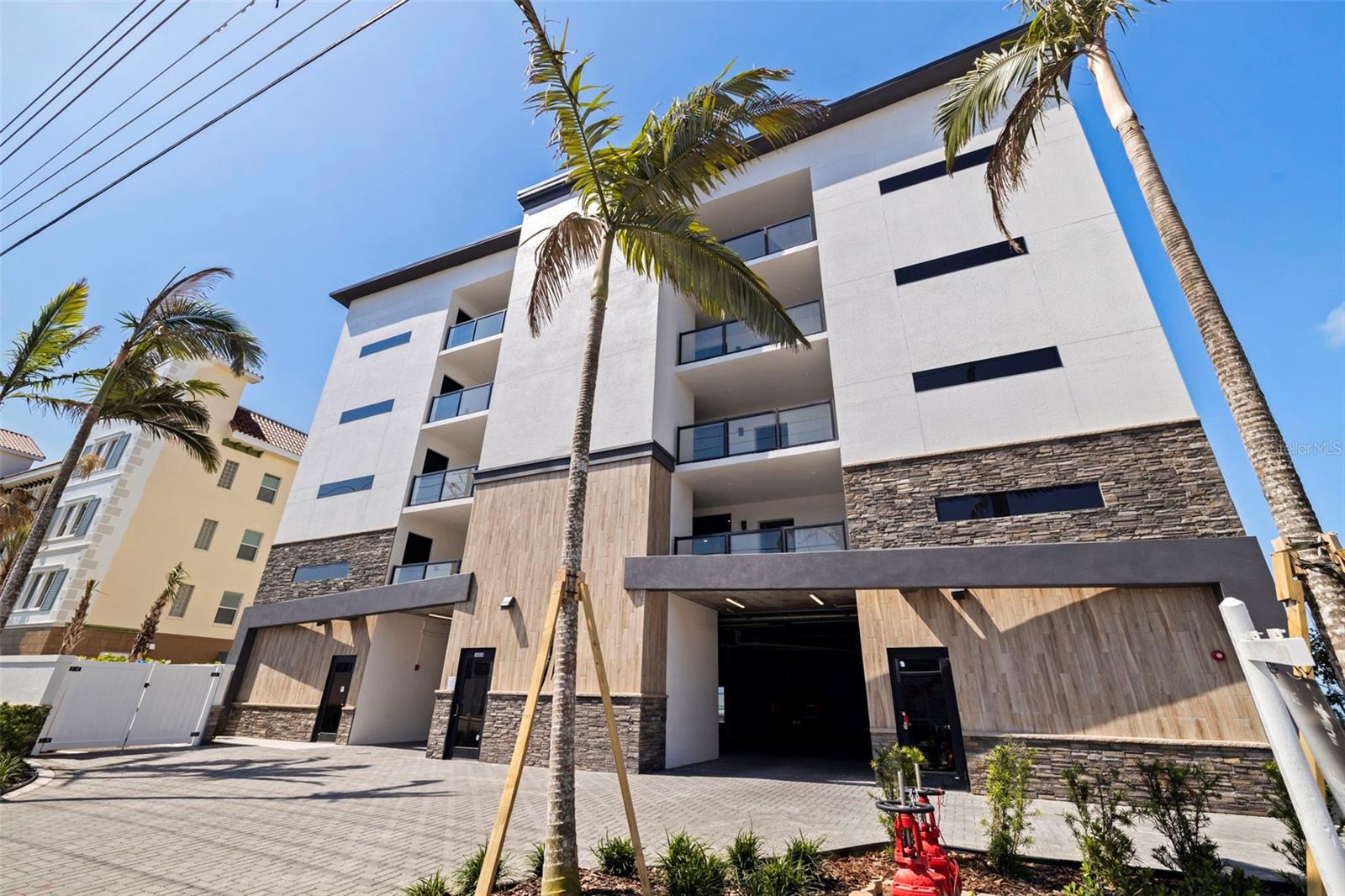 14048 Gulf Unit 402, Madeira Beach, FL 33708