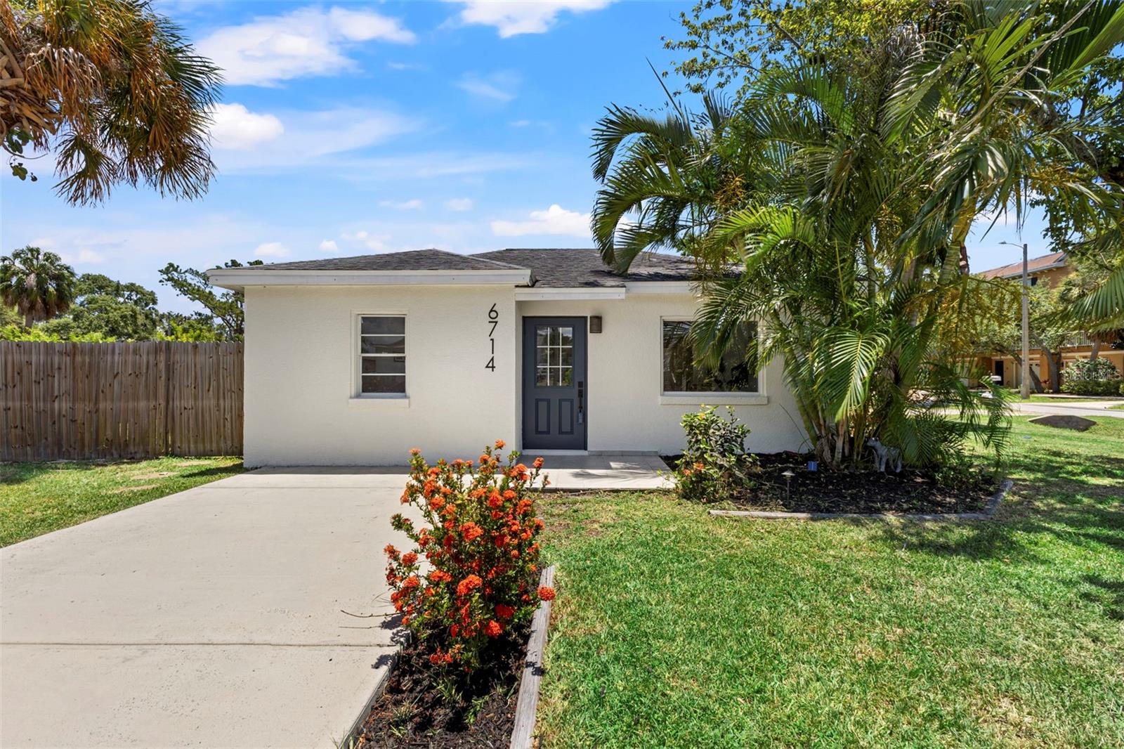 6714 Faul, Tampa, FL 33616