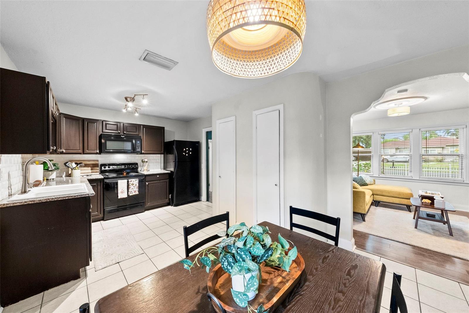 2016 Powhatan, Tampa, FL 33610