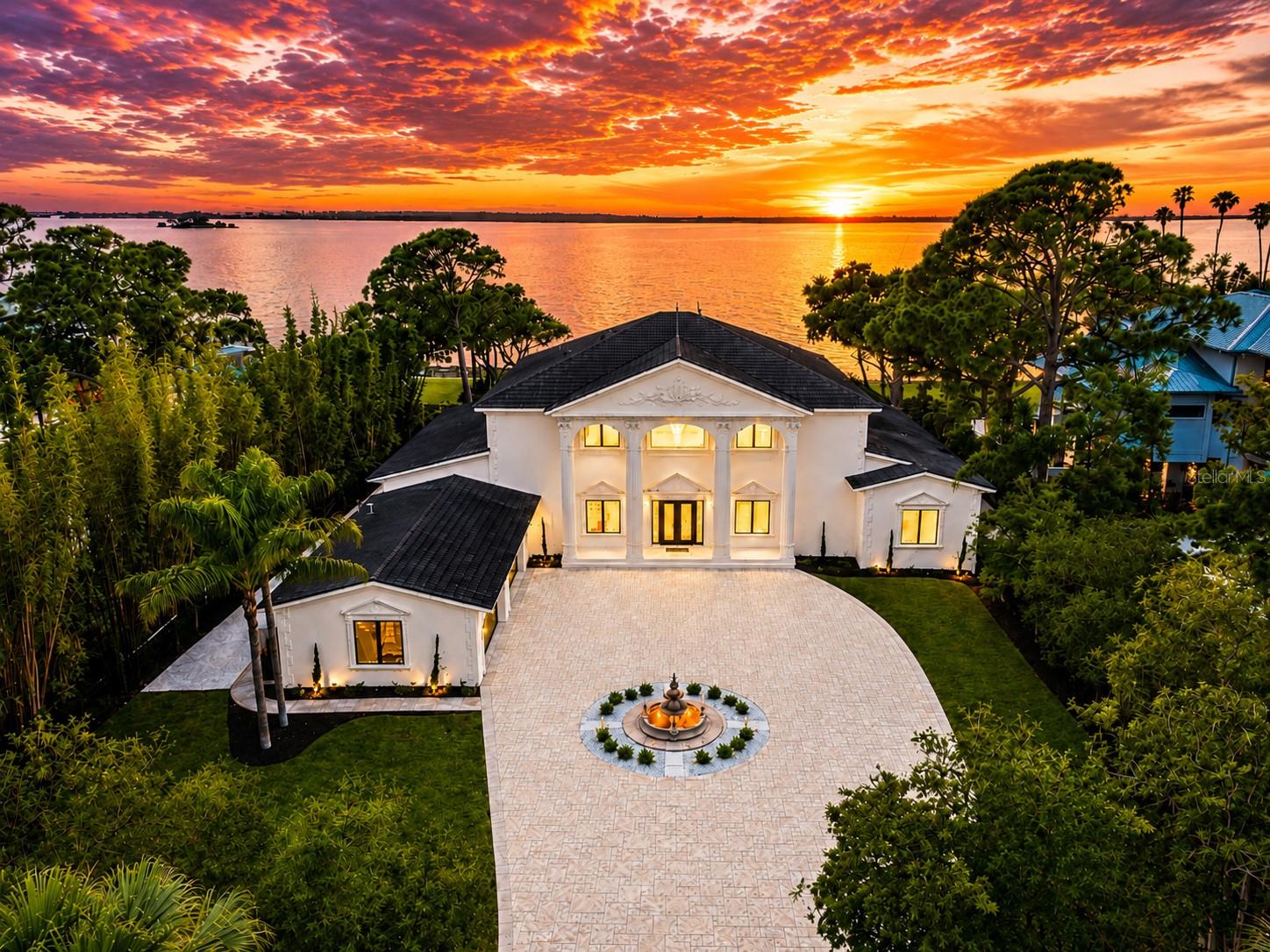 1516 Bayshore, Dunedin, FL 34698