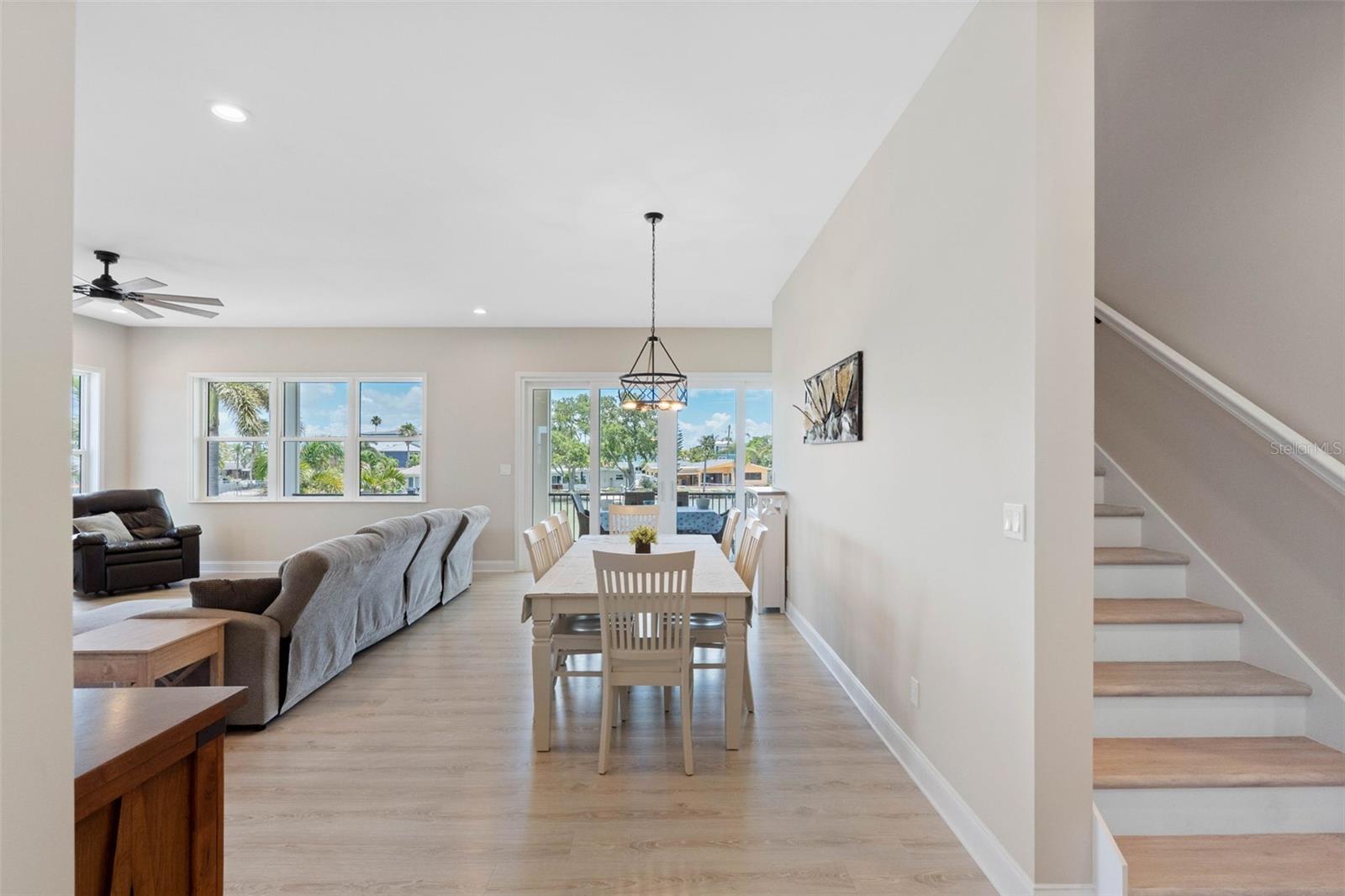 16025 Redington, Redington Beach, FL 33708