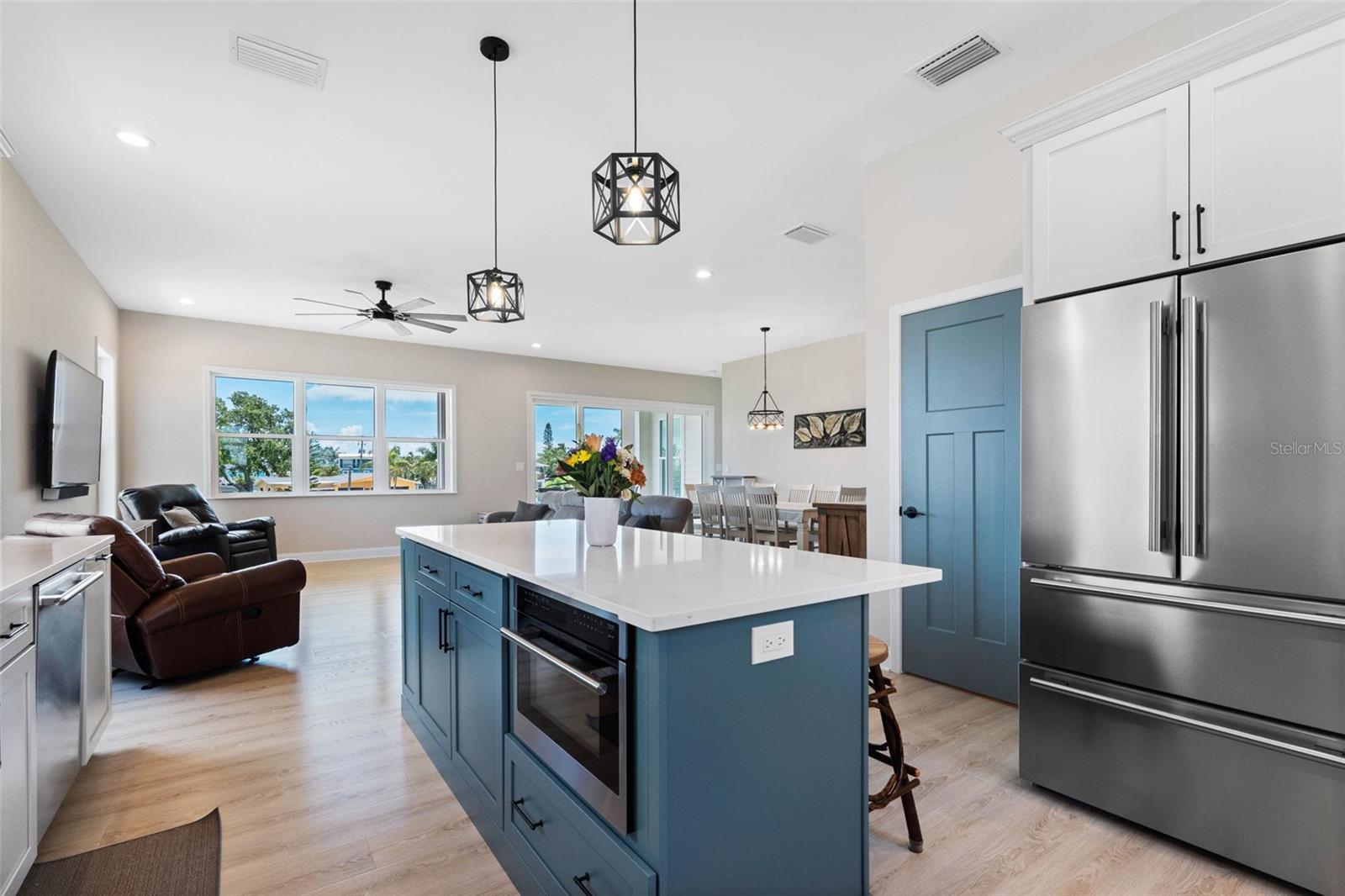 16025 Redington, Redington Beach, FL 33708