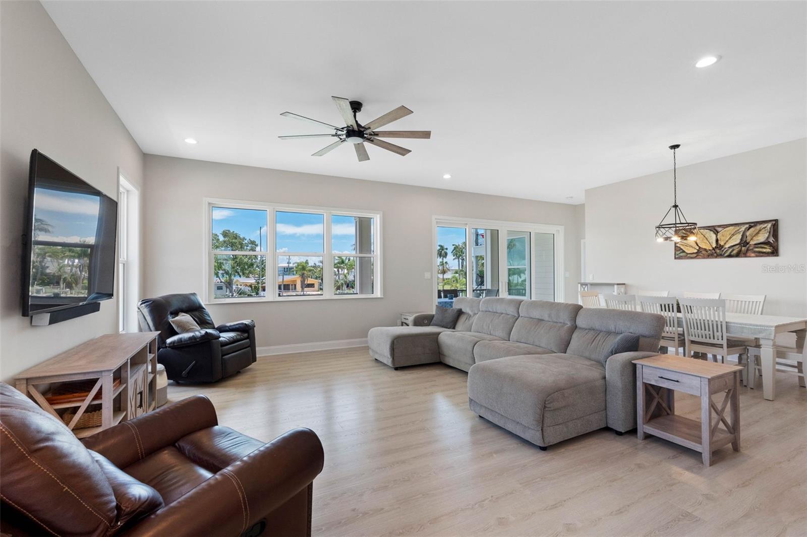 16025 Redington, Redington Beach, FL 33708