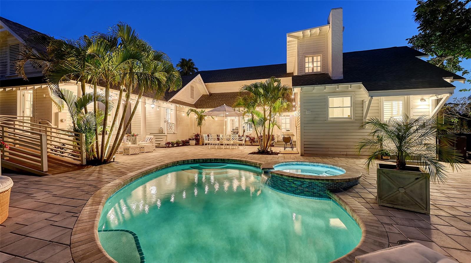 7715 Westmoreland, Sarasota, FL 34243