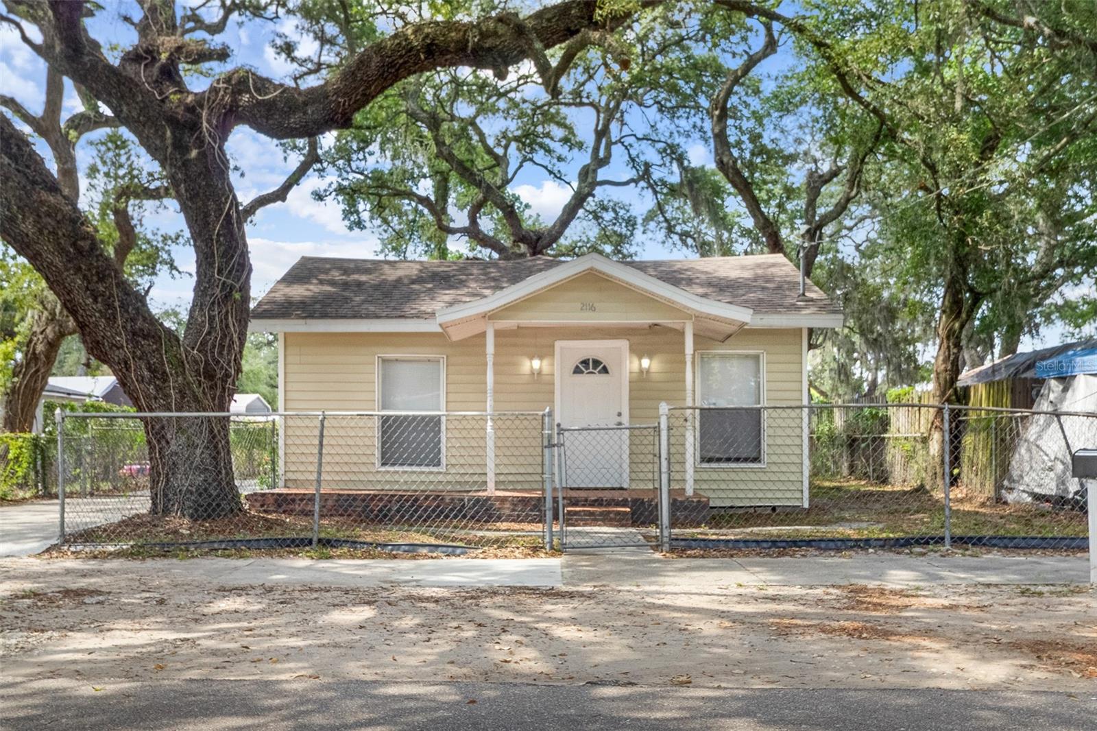 2116 Ellicott, Tampa, FL 33610