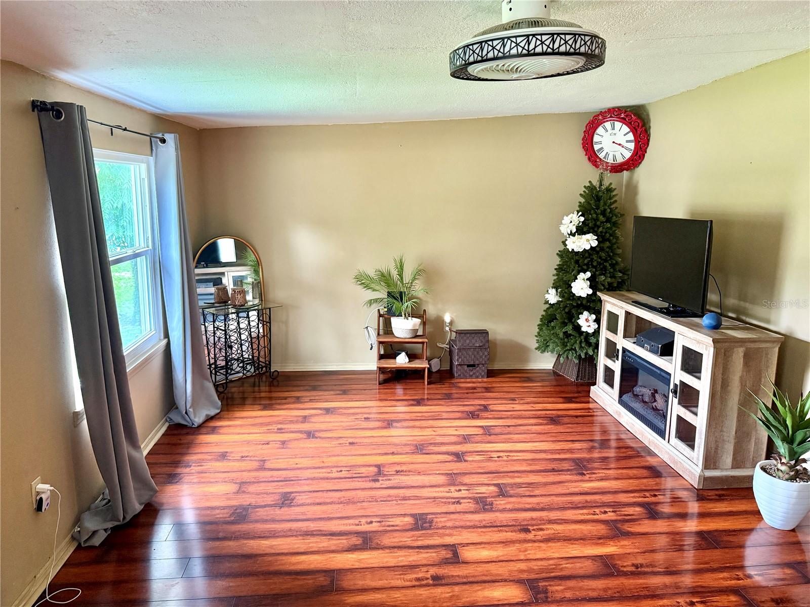 5937 Uona, Orlando, FL 32835