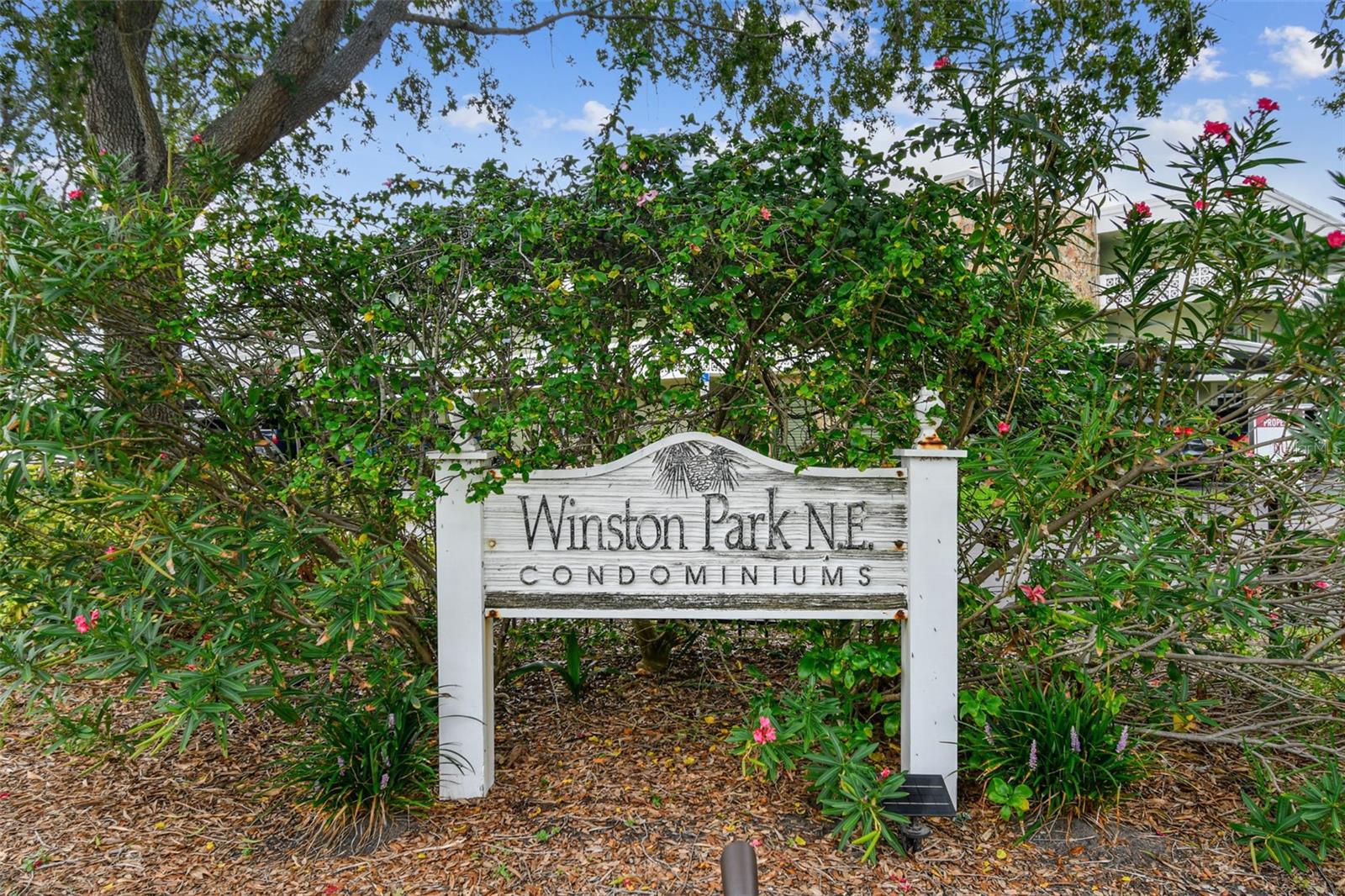 5095 Bay Unit 114, St Petersburg, FL 33703