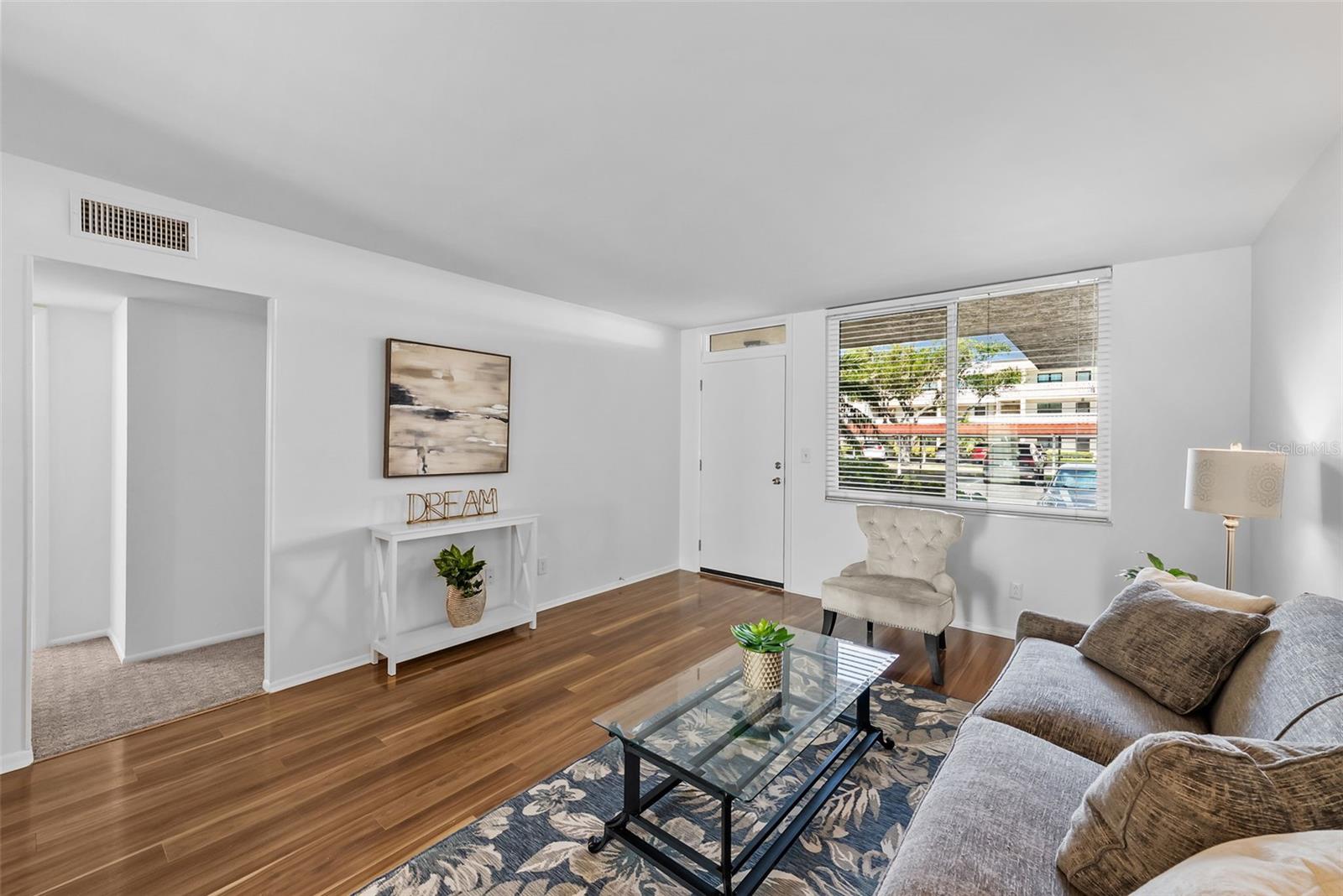 5095 Bay Unit 114, St Petersburg, FL 33703