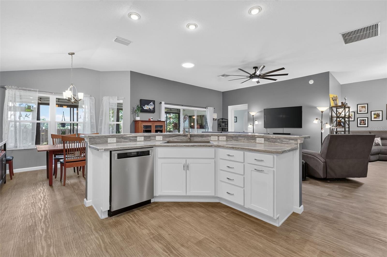 11387 Zimmerman, Oxford, FL 34484