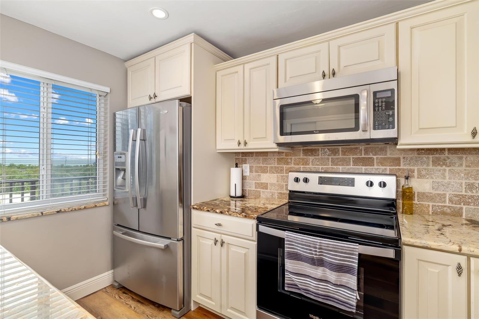 8911 Midnight Pass Unit 409, Sarasota, FL 34242