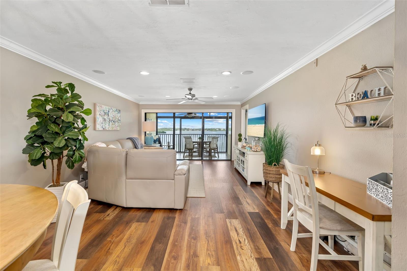 8911 Midnight Pass Unit 409, Sarasota, FL 34242