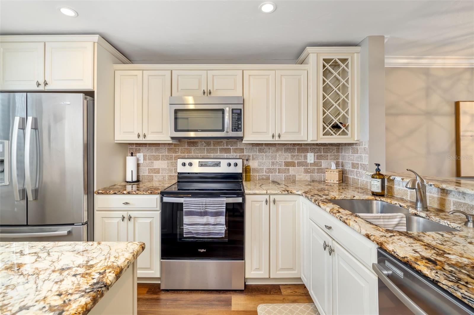 8911 Midnight Pass Unit 409, Sarasota, FL 34242