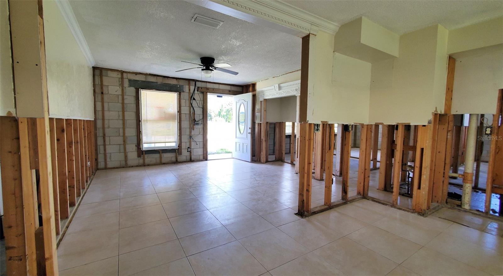963 Madison Avenue, Daytona Beach, FL 32114
