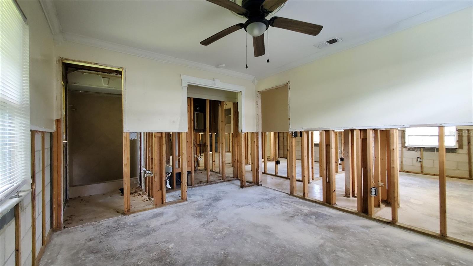 963 Madison Avenue, Daytona Beach, FL 32114