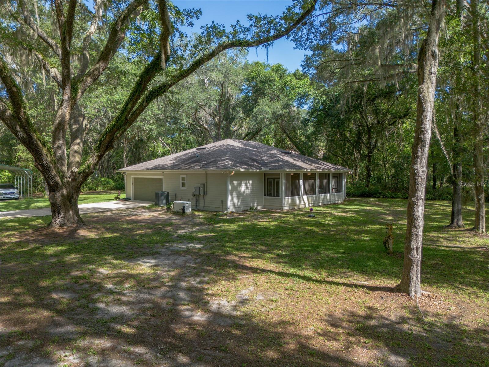 7517 221st, Melrose, FL 32666