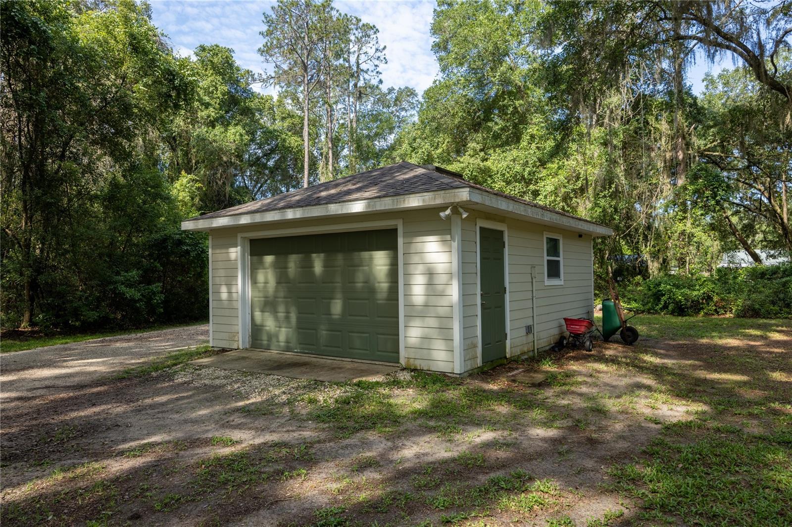 7517 221st, Melrose, FL 32666
